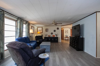 2001 83rd Ave N unit 5075, Saint Petersburg, FL 33702 - photo 2