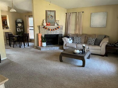 2400 Aquaduct Dr, Bedford, TX 76022 - photo 3