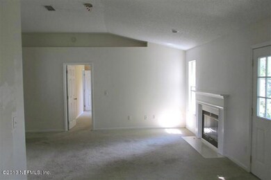 5051 Acre Estates Dr W, Jacksonville, FL 32210 - photo 2