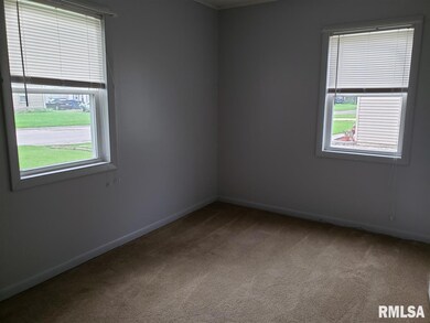 3002 W 68th St, Davenport, IA 52806 - photo 5