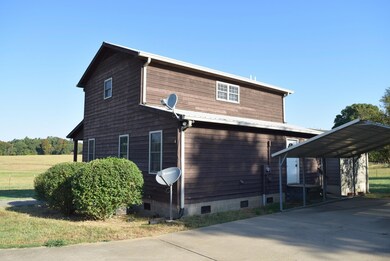 606 Cooley Ford Rd, Tennessee Ridge, TN 37178 - photo 4