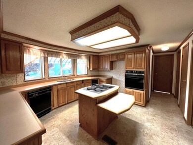 1854 Tamarac Ln, Grants Pass, OR 97527 - photo 7