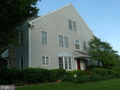 554 E Saxony Dr unit 554, Exton, PA 19341 - photo 2