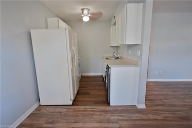 4617 Bayshore Dr unit H2, Naples, FL 34112 - photo 5