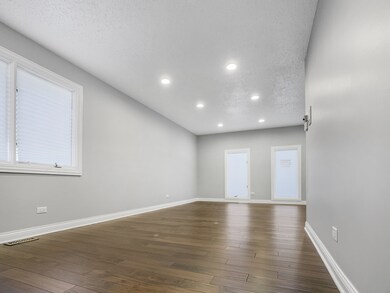 unlisted-address, Country Club Hills, IL 60478 - photo 4