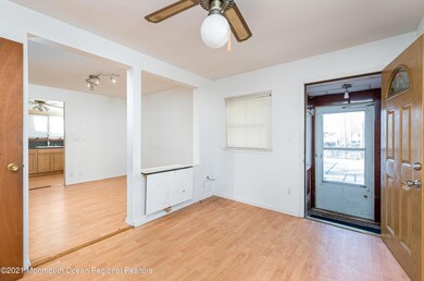 21 Ermack St-6