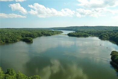 960 Gilbert Stuart Rd, Saunderstown, RI 02874 - photo 7