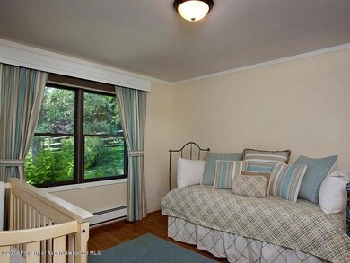 Bed2