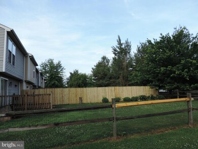 225 Lily Ct, Hagerstown, MD 21740 - photo 3