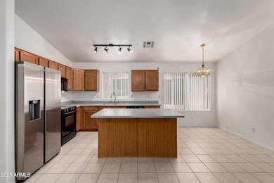 3242 E Kristal Way, Phoenix, AZ 85050 - photo 4