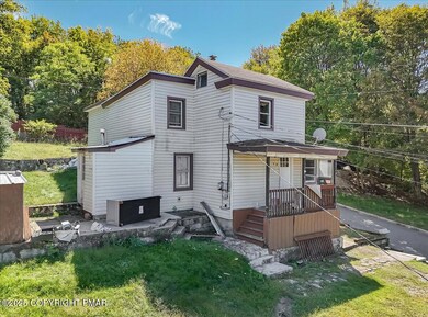 45 W Vernon St, Summit Hill, PA 18250 - photo 4