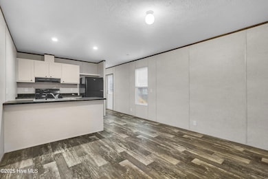 108 Gladewood Cir, New Bern, NC 28560 - photo 2