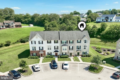 7991 Erinvale Ln, Seven Valleys, PA 17360 - photo 2