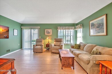 05-LIVING ROOM
