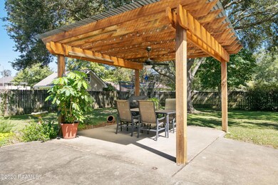 403 Presbytere Pkwy -24