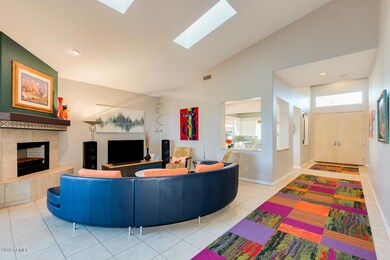 Great Room w/Gas Fireplace