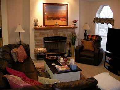 Living Room. Large living room for entertaining