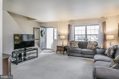 512 Carousel Cir, Norristown, PA 19403 - photo 6