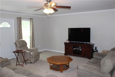 2010 Windsor Dr, Columbia, TN 38401 - photo 5