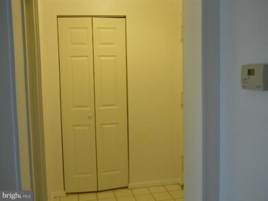8611 Sacramento Dr unit 1/861, Alexandria, VA 22309 - photo 4