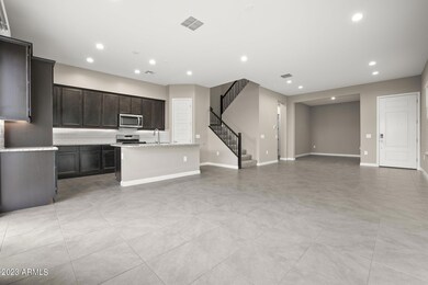 7-web-or-mls-4890-e-helena-dr