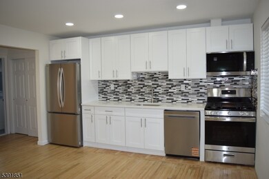 114 11 N Beverwyck Rd unit 11, Parsippany-Troy Hills Twp., NJ 07034 - photo 7