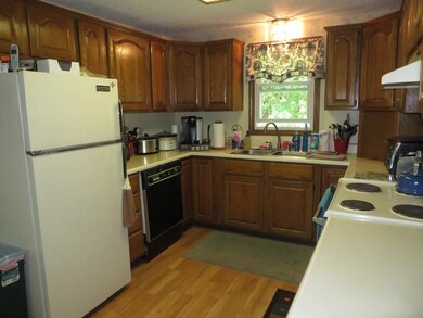 Kitchen - appliances with stay with...