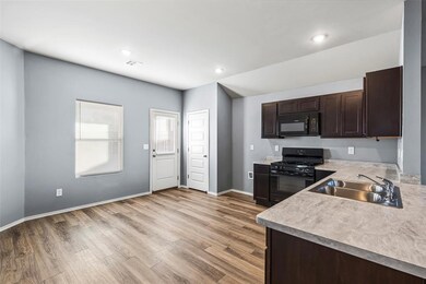 11712 NW 94th St, Yukon, OK 73099 - photo 7