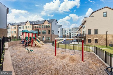 13225 Lake Waterview Way, Hunter Mill, VA 20171 - photo 4