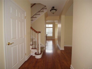 2397 Napa Dr, Easton, PA 18040 - photo 3