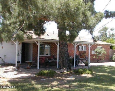 2208 Patio