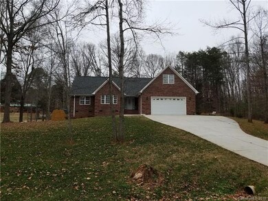 130 Wildflower Ln, Statesville, NC 28625 - photo 2