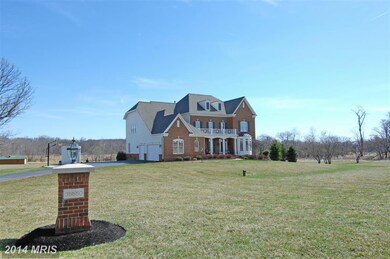 35550 Greyfriar Dr, Round Hill, VA 20141 - photo 2