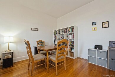 1185 E Broadway unit 4A, Hewlett, NY 11557 - photo 6