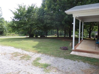 3048 Whippoorwill Dr, Asheboro, NC 27205 - photo 4