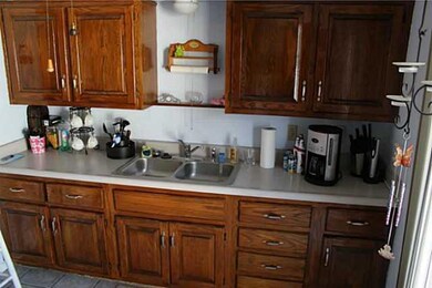 5611 New York Ave, Des Moines, IA 50310 - photo 3