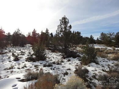 3570 SW Salmon Ave, Redmond, OR 97756 - photo 3