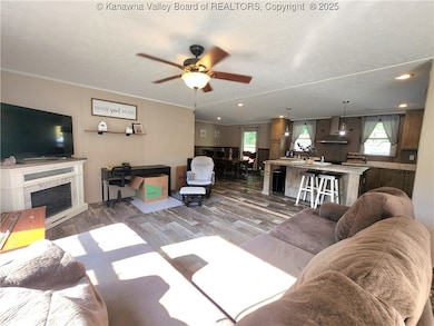 2573 Pentacre Rd, Elkview, WV 25071 - photo 3