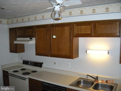 1307 Clover Valley Way unit E, Edgewood, MD 21040 - photo 4
