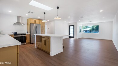 8829 N 17th Ave, Phoenix, AZ 85021 - photo 7