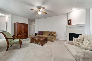 family room - pic 3