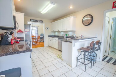 1120 Bishop Rd, Inman, SC 29349 - photo 7