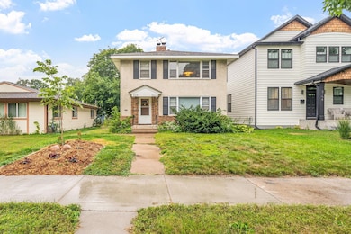 2-web-or-mls-3112 45th Ave S-2.jpg