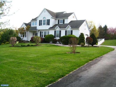 255 S Thistle Down, Kennett Square, PA 19348 - photo 2