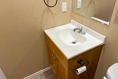 1301 E 16th St, Lubbock, TX 79403 - photo 5