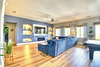 5549 Bobbie Ave, Palmdale, CA 93551 - photo 3