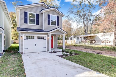 1304 Lake Shore Blvd, Jacksonville, FL 32205 - photo 2