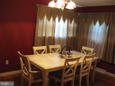 3332 Willow Grove Ave, Reading, PA 19605 - photo 6