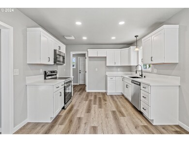 337 27th Ave, Longview, WA 98632 - photo 5