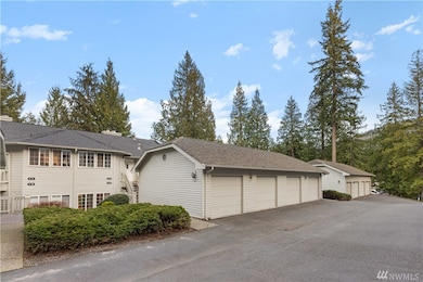 1953 Lake Whatcom Blvd unit 4B, Bellingham, WA 98229 - photo 3